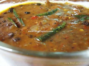 manathakkali vathal kuzhambu, manathakkali kuzhambu recipe, black nightshade gravy recipe