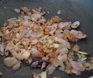 fry onions for mushroom peas stir fry