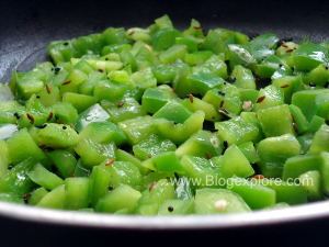 adding bell pepper for green peas capsicum stir fry