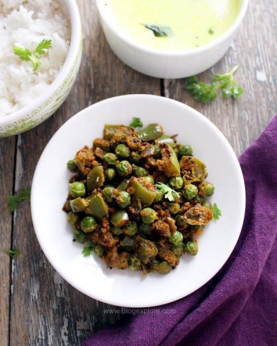 green peas and capsicum stir fry recipe, peas capsicum fry, matar capsicum dry curry