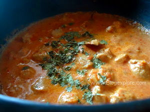 adding kasuri methi for soya nuggets curry